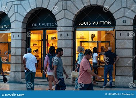 louis vuitton verona Italy